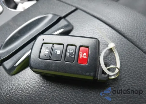 2019 Toyota Highlander Xle из США, поврежденный, VIN 5TDJZRFH0KS722418